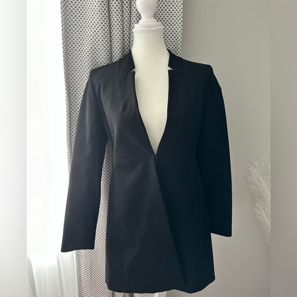 Babaton (Aritzia) Long Jacket Blazer - Black - Picture 2 of 9